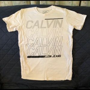 Calvin Klein boys size 8 T-shirt